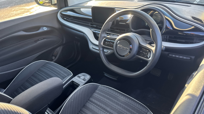 Fiat 500 87kW Passion 42kWh 3dr Auto Electric Hatchback